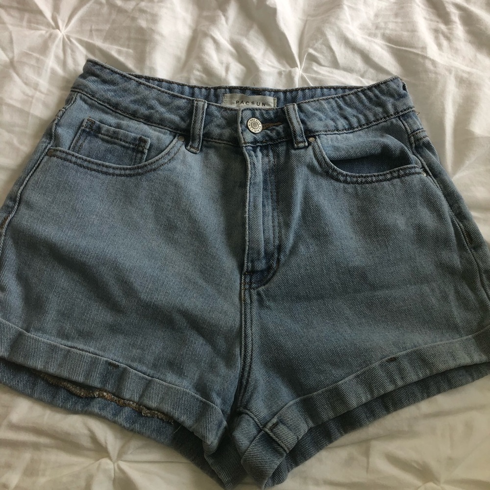SOLD. Blue high waisted denim mom shorts from Pacsun size 27.